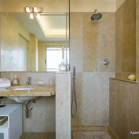 Apartment Duomo In Cornice