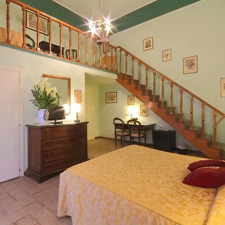 Hotell Liana 3*