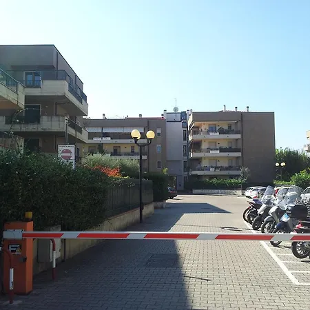Ma Maison Apartment