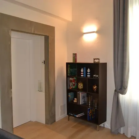 Opera 19 Luxury Apartamento