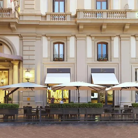 Rocco Savoy 5* Florenz