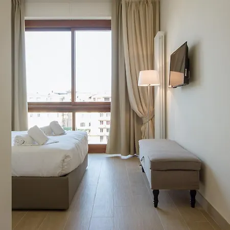 - Ponte Vecchio Exclusive Apartment *
