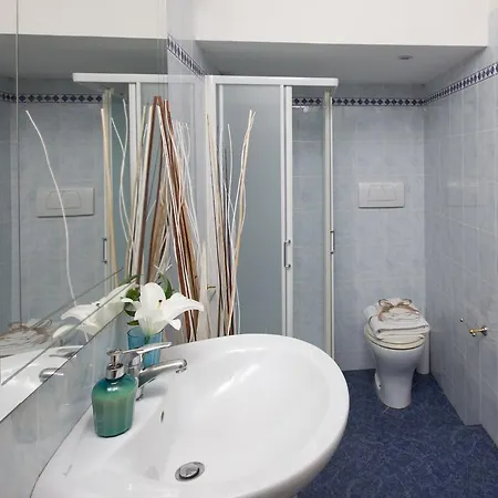 Apartman A Due Passi Dall'accademia