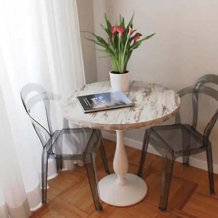 Chic Guest house