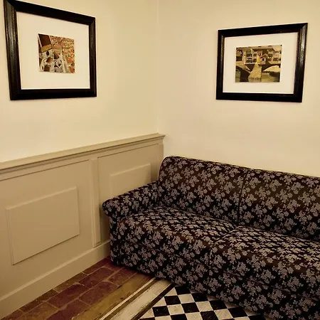 Oltrarno Apartment Florence