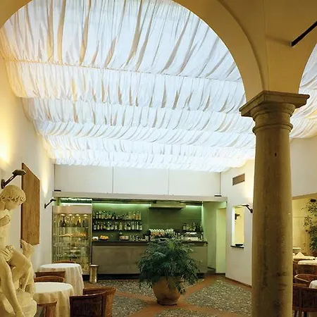 Palazzo Ricasoli 4*