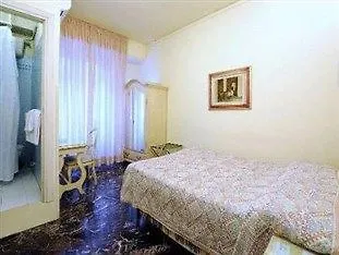 Hotel Careggi 3*