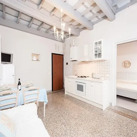 Happy Santa Croce 1 Apartamento *