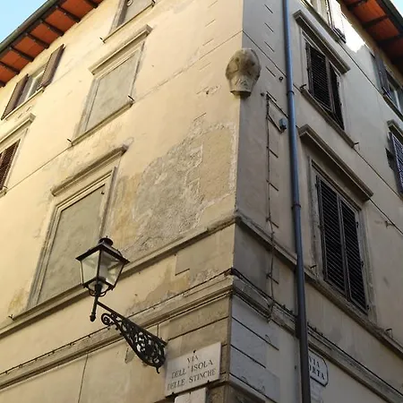 Isola Apartment *