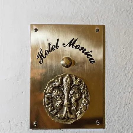 Hotel Monica