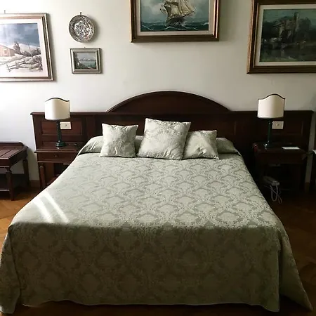 Antica Torre Bed & Breakfast 2*