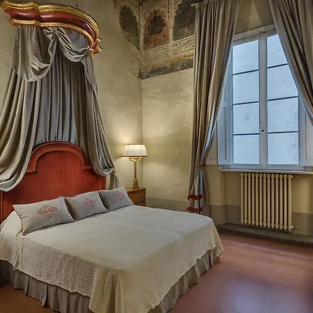 Apartment Family Palazzo Salviati Florence