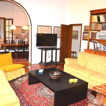 Acacia Villa