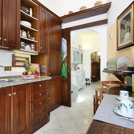 Apartment Oltrarno Silvia *