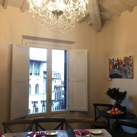 Tornabuoni View Alojamento de Acomodação e Pequeno-almoço Florença