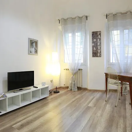 Apartment Rosy *