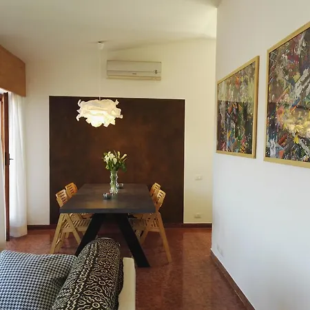 Roommo Lungarno Apartamento *