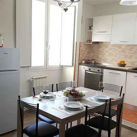 A Due Passi Dal Lungarno Apartment Florence