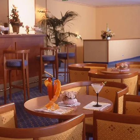Hotel C-hotels Ambasciatori 4*