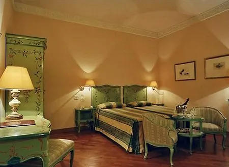 Pierre Hotel