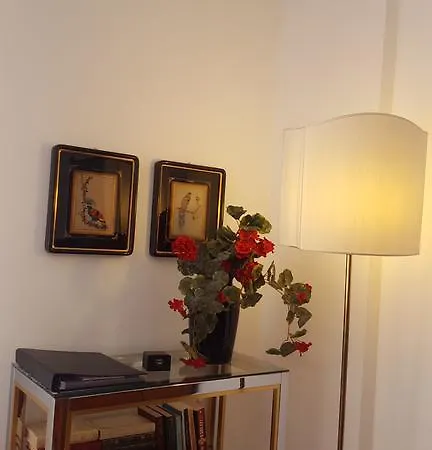 Apartment Medardo Rosso Florence