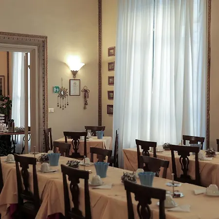 Liana Hotel