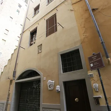 Pontevecchio Apartment *