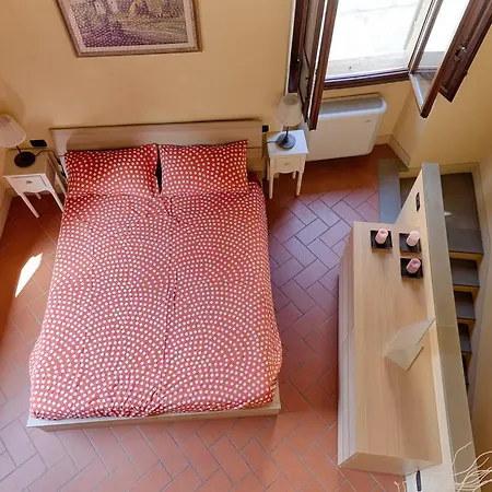 Santa Croce Elegant With Garage Apartment