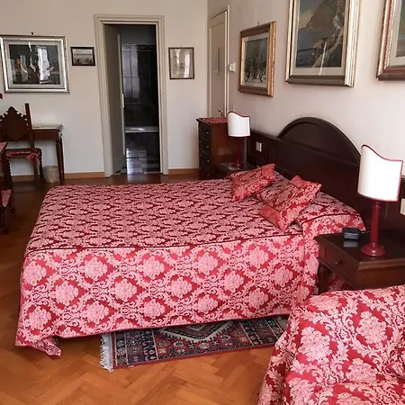 Antica Torre Bed & Breakfast 2*