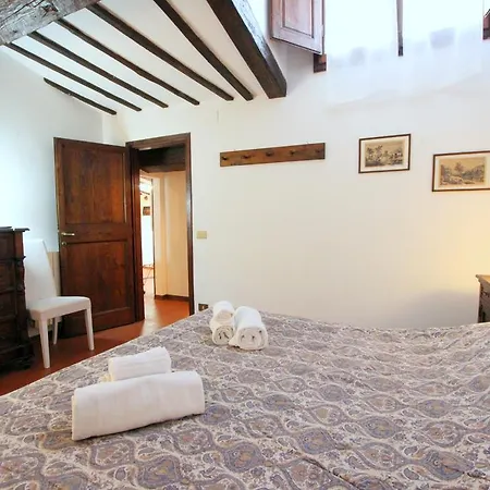 Apartment Medici Tower Florence