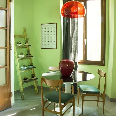 Berry Guest house *
