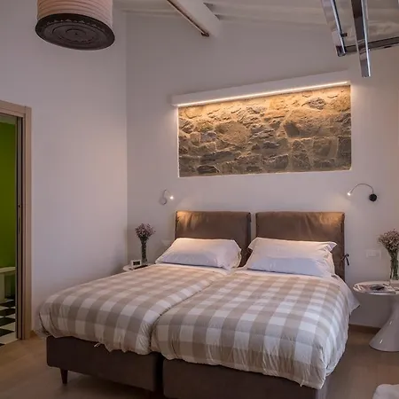 Casa Elena *
