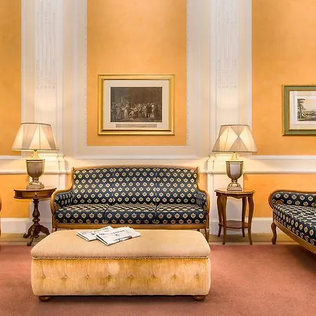 Otel La Fortezza Floransa