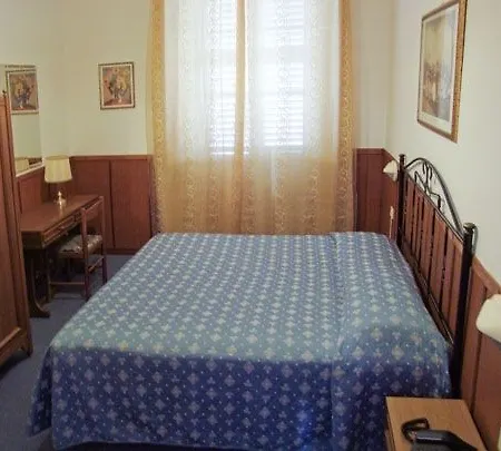 D'azeglio Ξενοδοχείο 2*