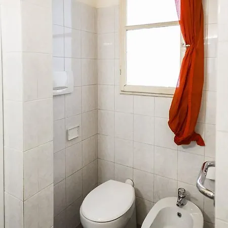 Affittacamere San Frediano Mansion 2*