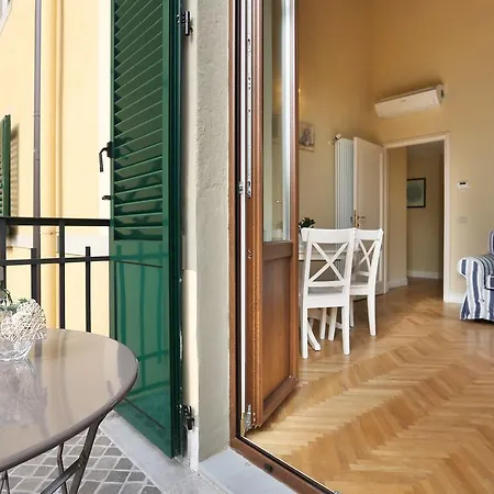 Flora Apartment Florence