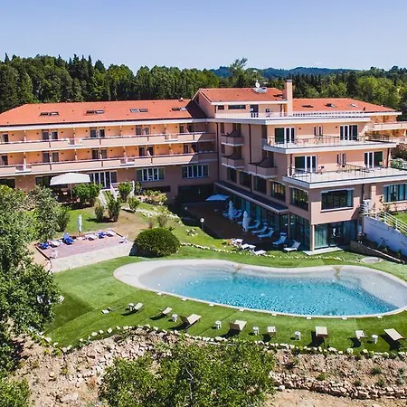 Ξενοδοχείο Demidoff Country 4*
