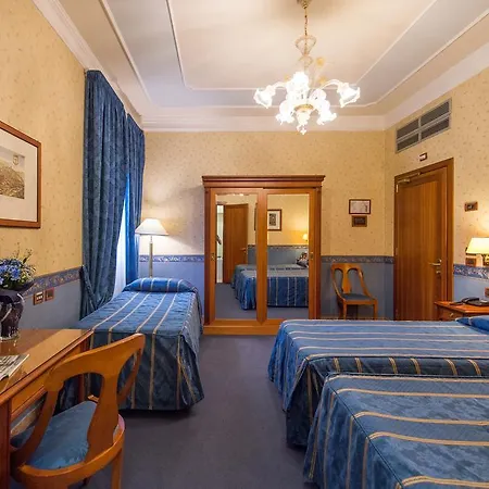 Hotel Diana Park 3*