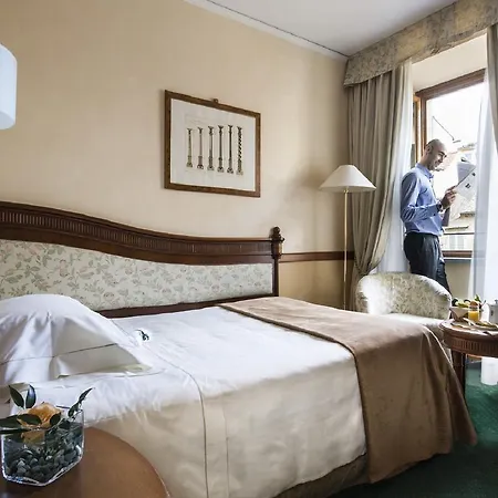 Hotel Degli Orafi 4*