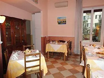 Delle Camelie 2*