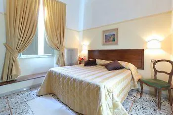 Residenza Maglioni Al Battistero 2*