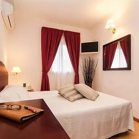 Hotel Cardinal Of - Recommended For Ages 25 To 55 Florence