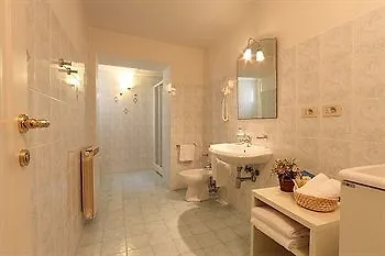 In Флоренция