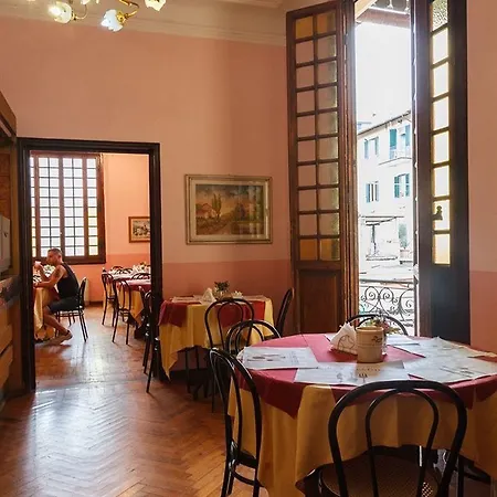 Flom Boutique Hotel