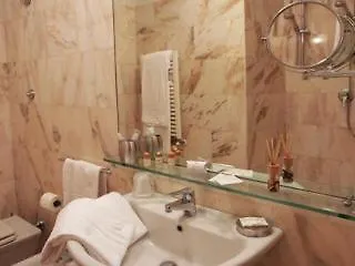La Locandiera 3*