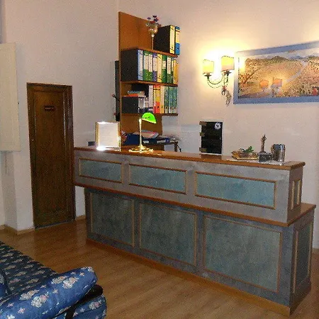 Piccolo Con Access Ztl !!! Nel Centro Storico Di !!! Szálloda 2*