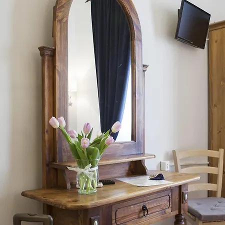 Piccarda Bed & Breakfast 3*