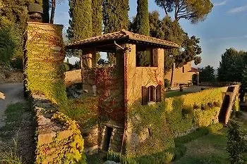 Le Fontanelle Ξενοδοχείο 4*