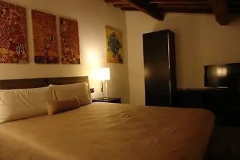 阳光小屋旅馆