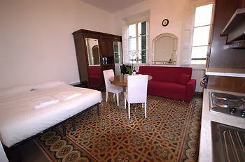 Prestige House Arno River Apartment *